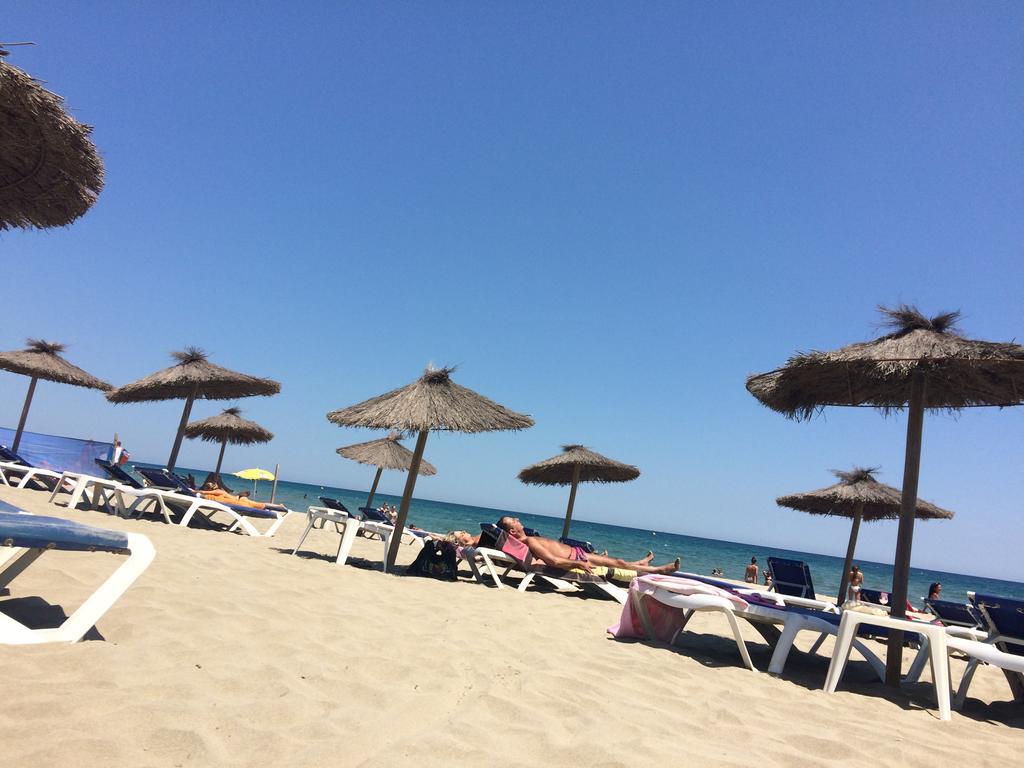 Res Port St.Ange Apartment Le Barcares Bagian luar foto