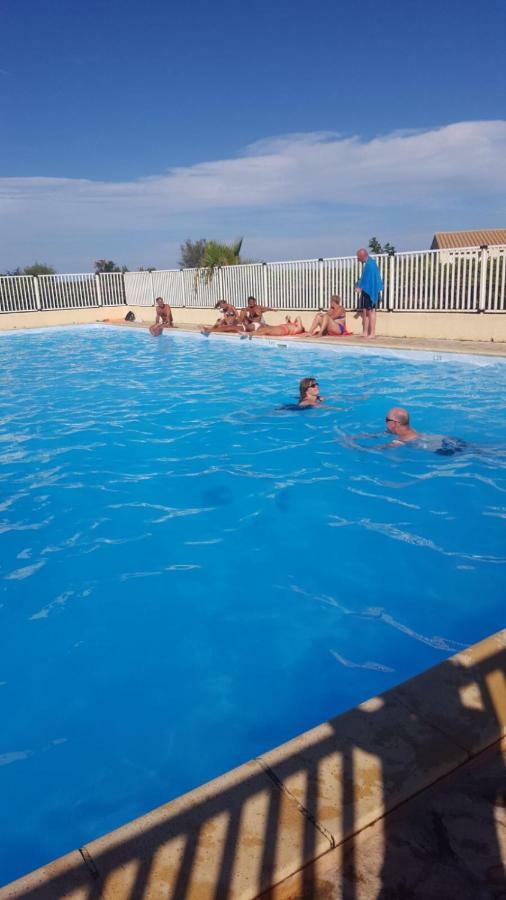 Res Port St.Ange Apartment Le Barcares Bagian luar foto